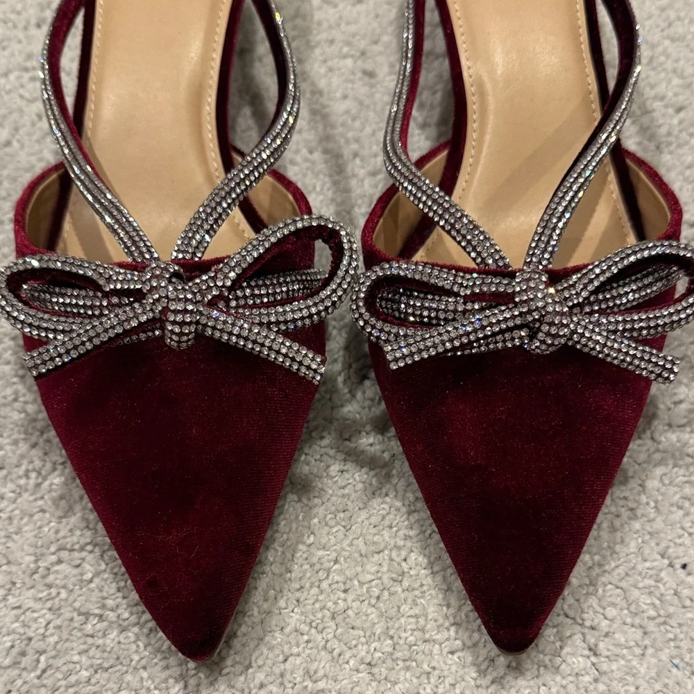 A New Day Burgundy Mules with Bow Detail Size 8.5 - Picture 2 of 9